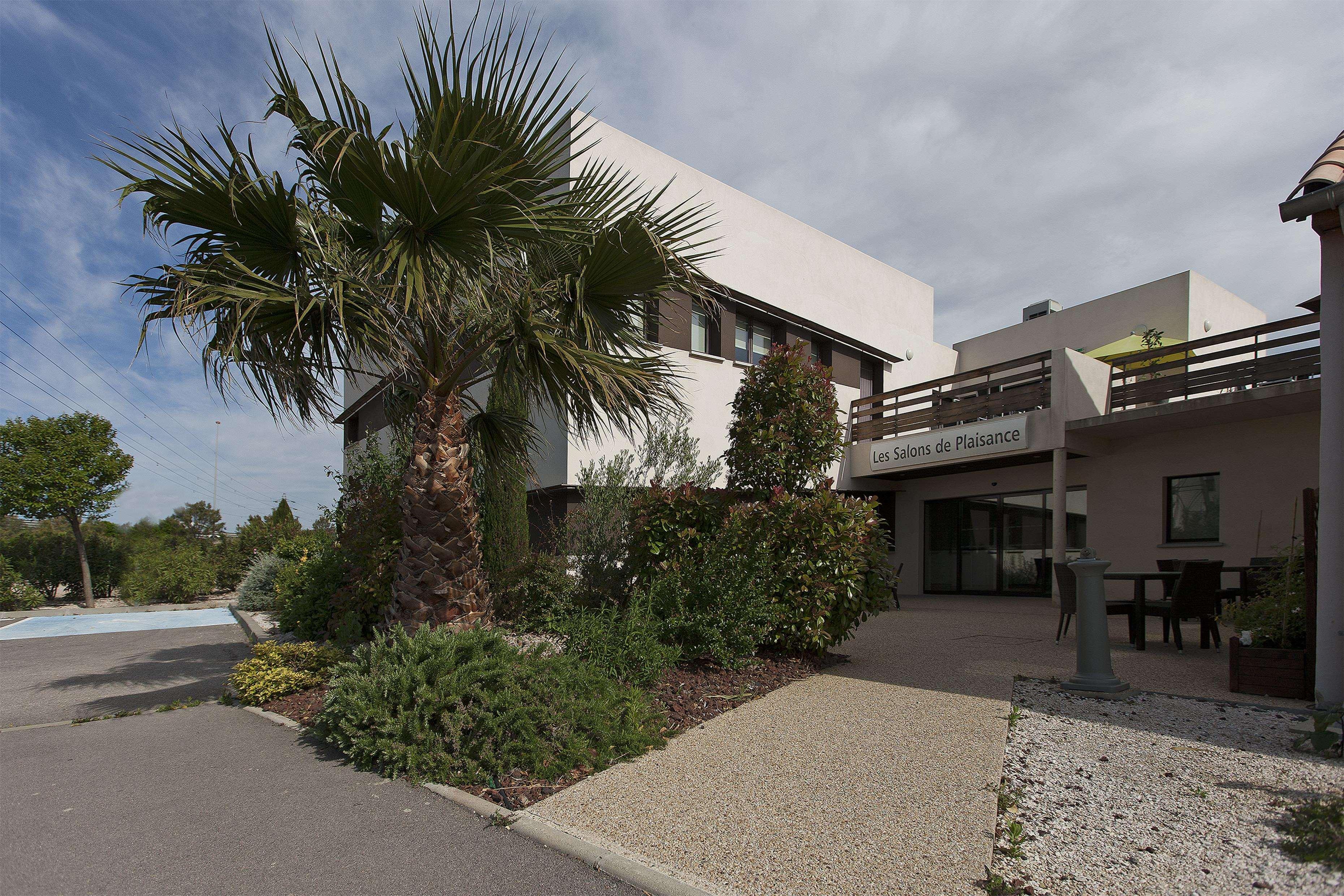 Hotel Campanile A9/a61 3*